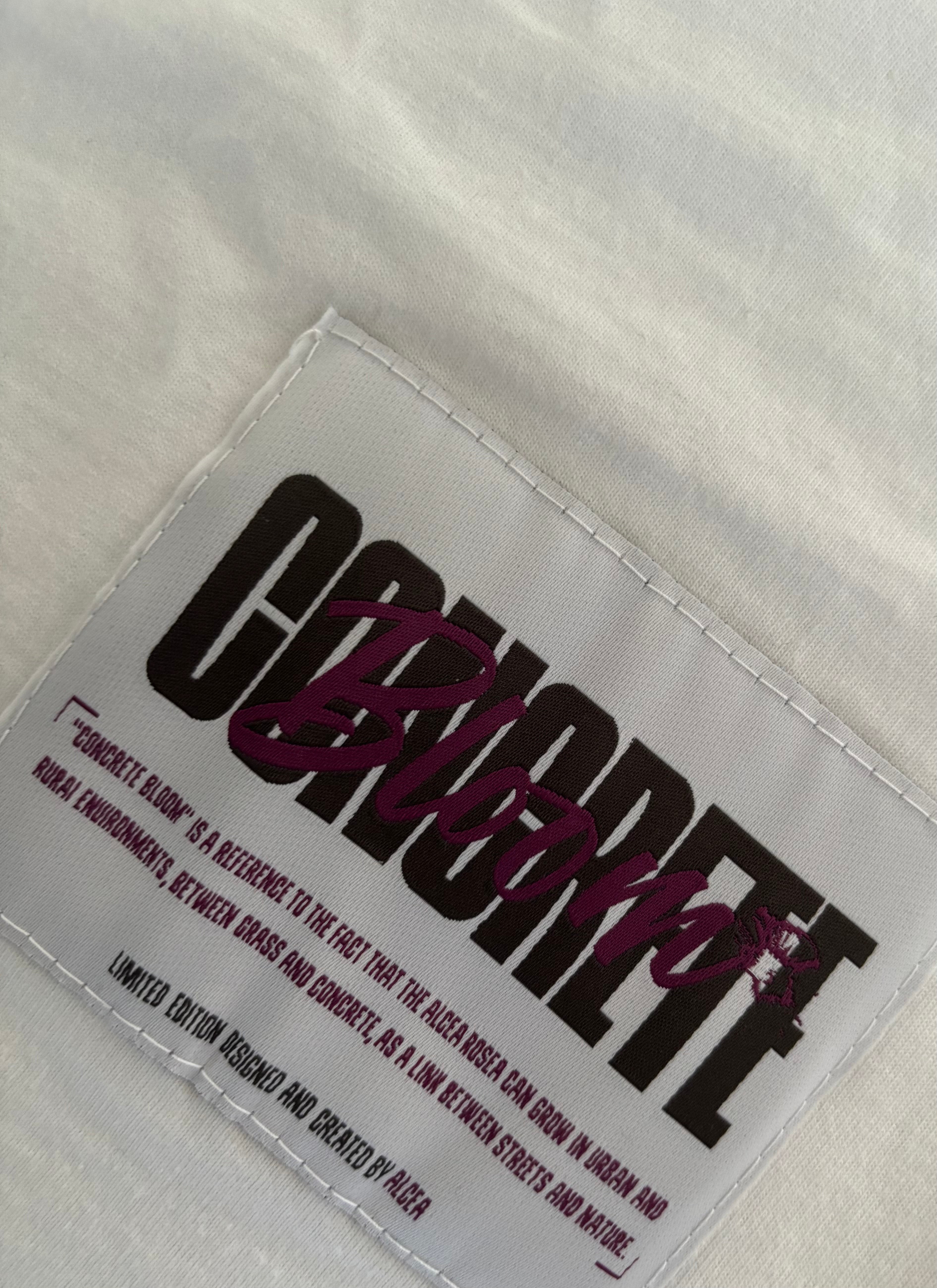 T-shirt concrete bloom