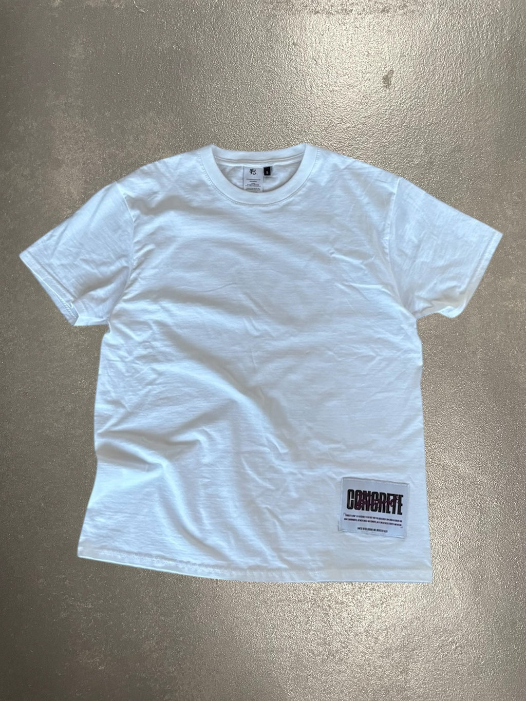 T-shirt concrete bloom